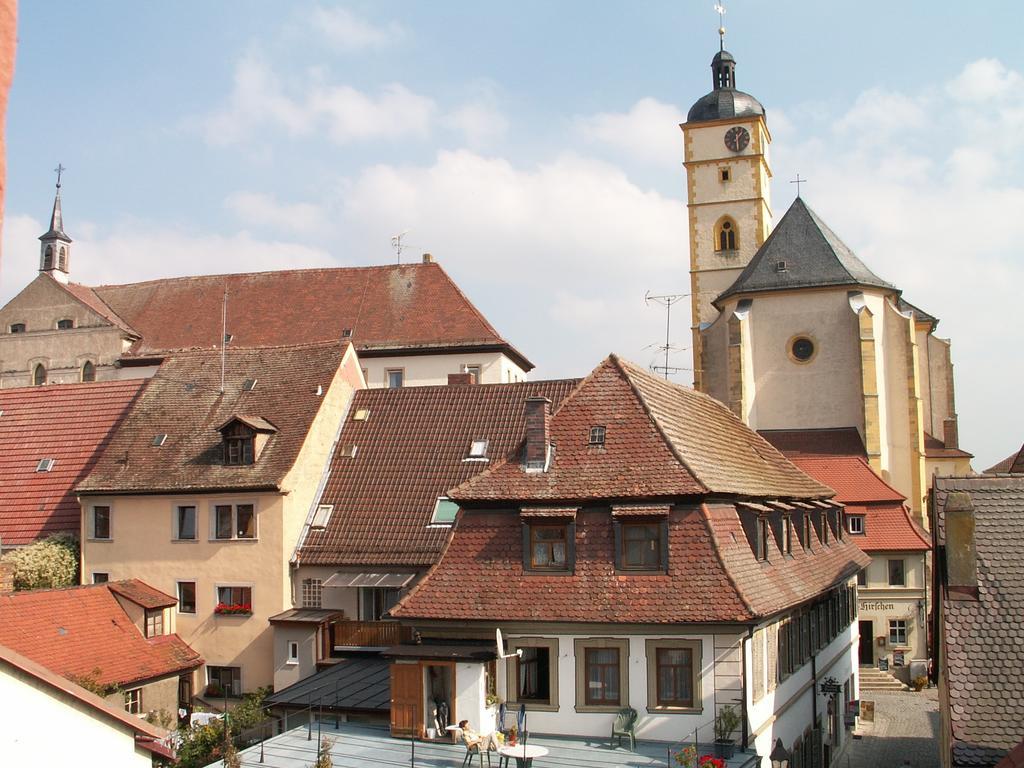 Akzent Hotel Am Bach Dettelbach Esterno foto