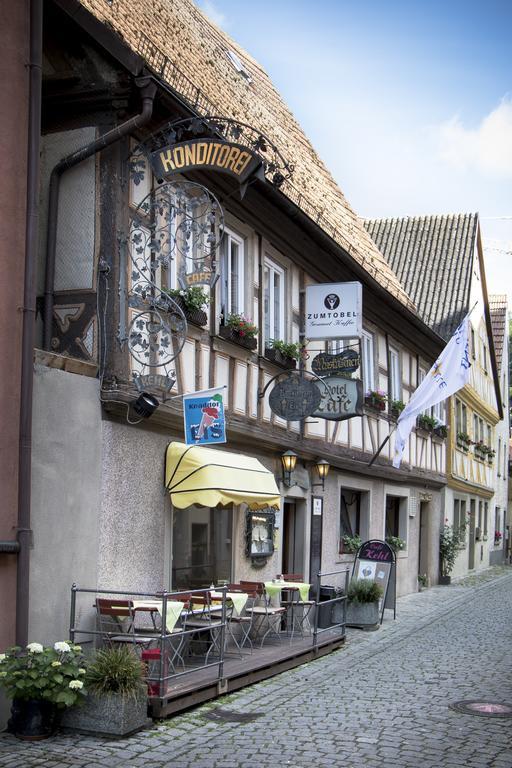 Akzent Hotel Am Bach Dettelbach Esterno foto